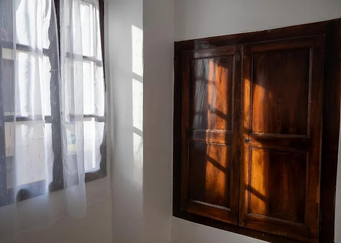 Panzió La Maison Des Hotes