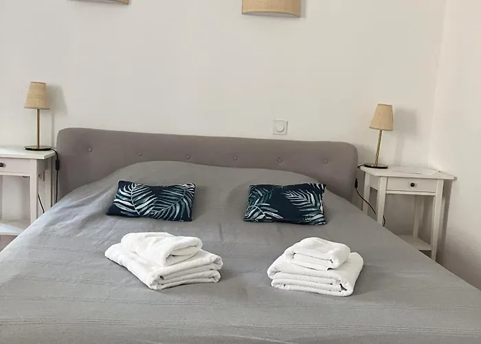 Panzió La Maison Des Hotes