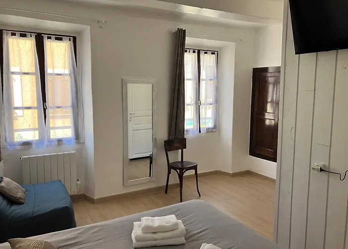 Panzió La Maison Des Hotes *