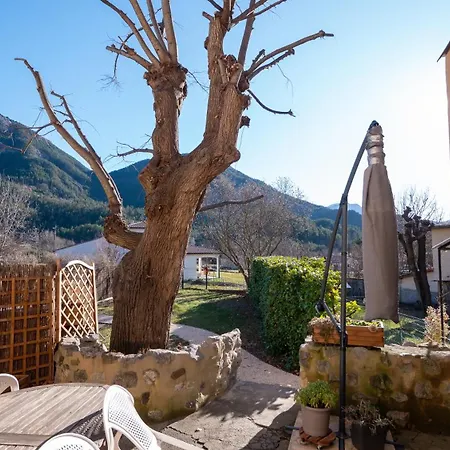 La Maison Des Hôtes * La Motte-du-Caire