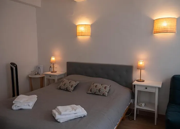 Couette-café La Maison Des Hôtes *