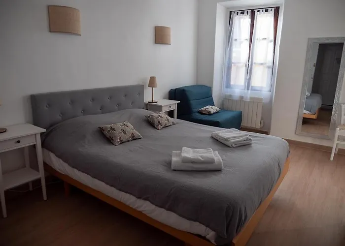 Couette-café La Maison Des Hôtes *