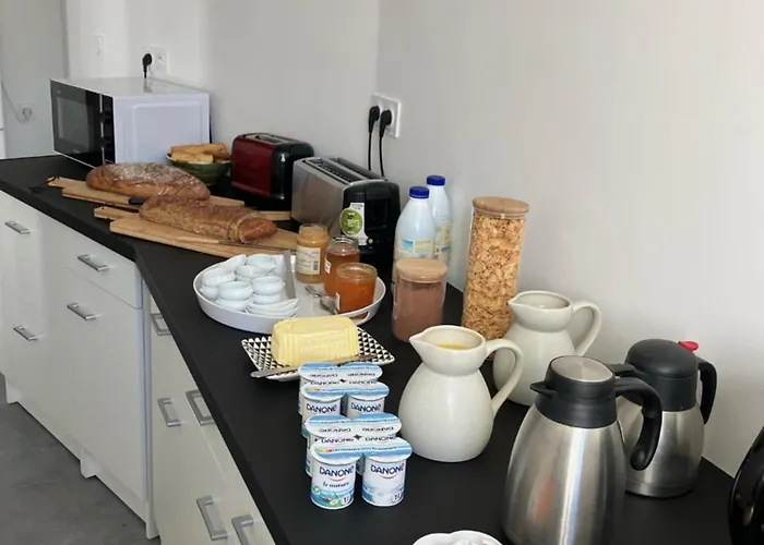 La Maison Des Hôtes Couette-café La Motte-du-Caire